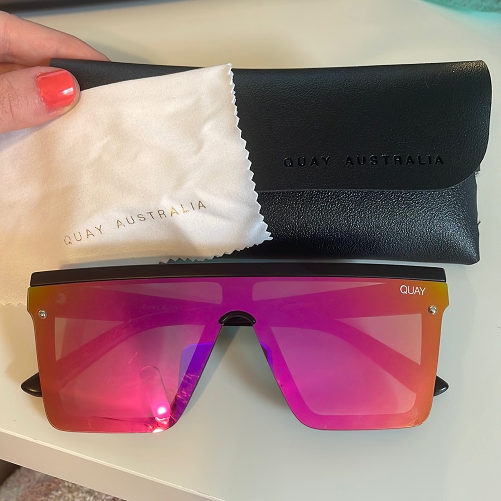Hindsight Sunglasses